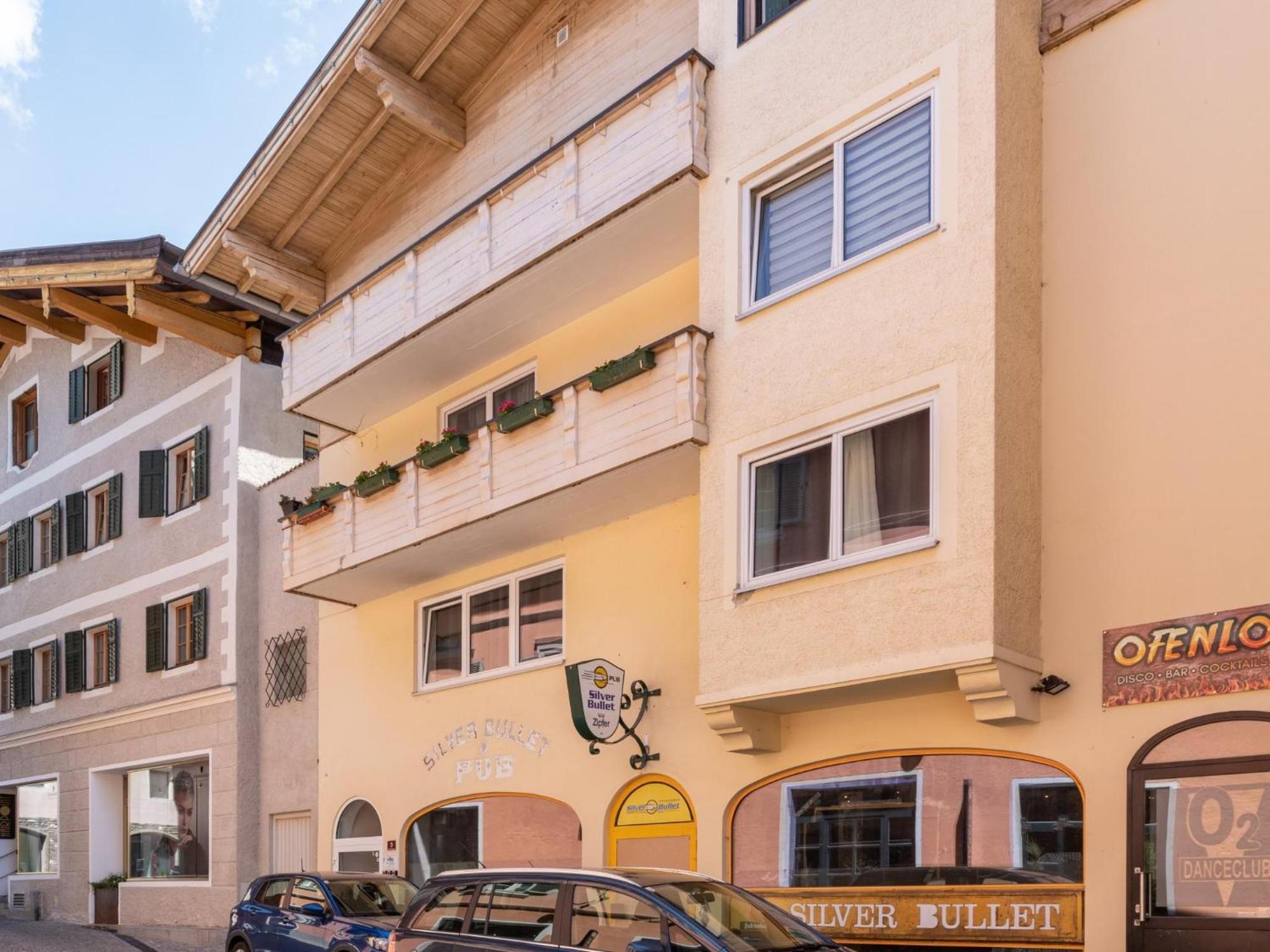 Town House Apartment Hopfgarten im Brixental Exterior photo